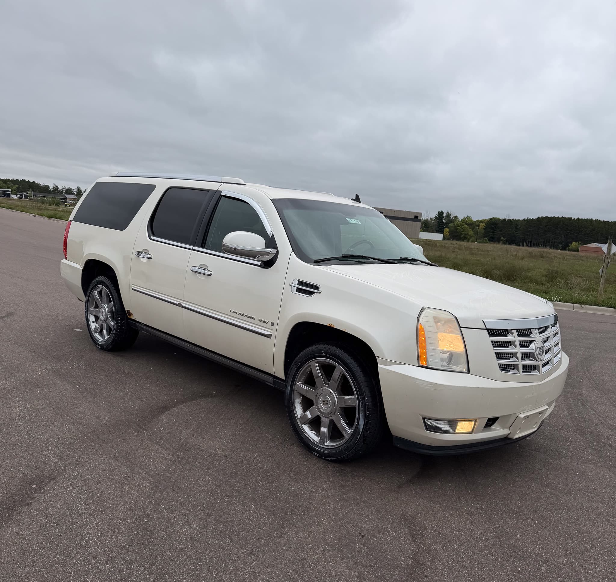 2007 Cadillac Escalade — photo 3 of 15