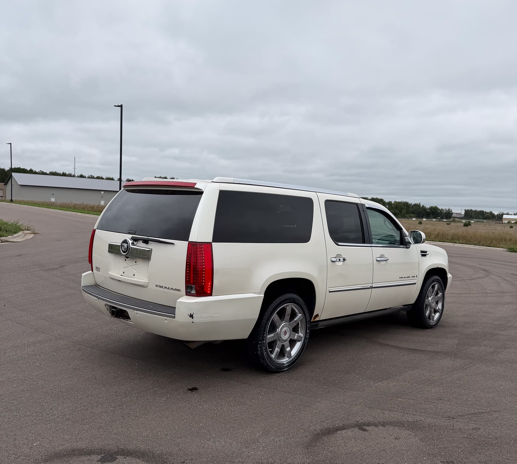 2007 Cadillac Escalade — photo 4 of 15