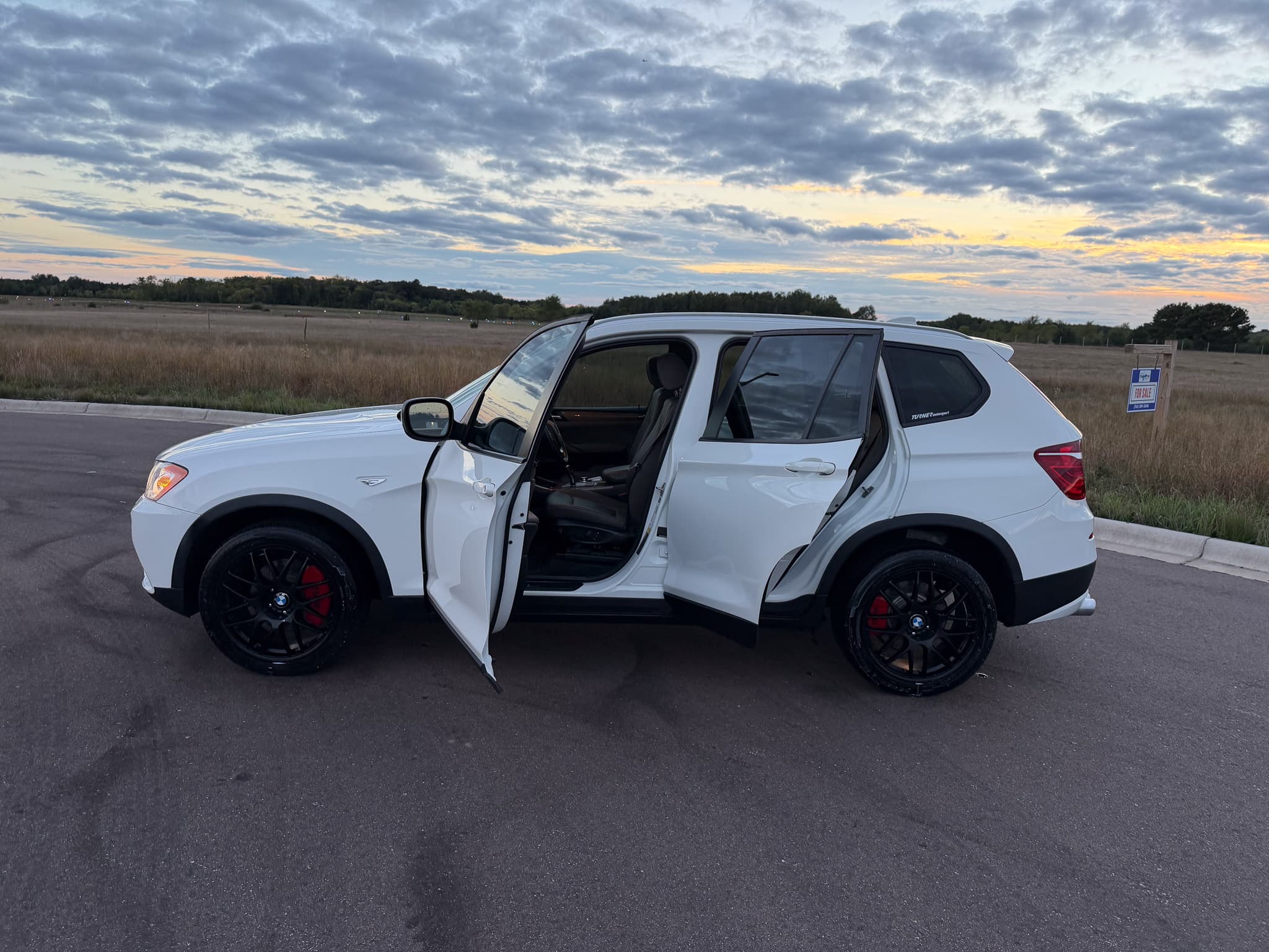 2011 BMW X3 xDrive35i — photo 9 of 18