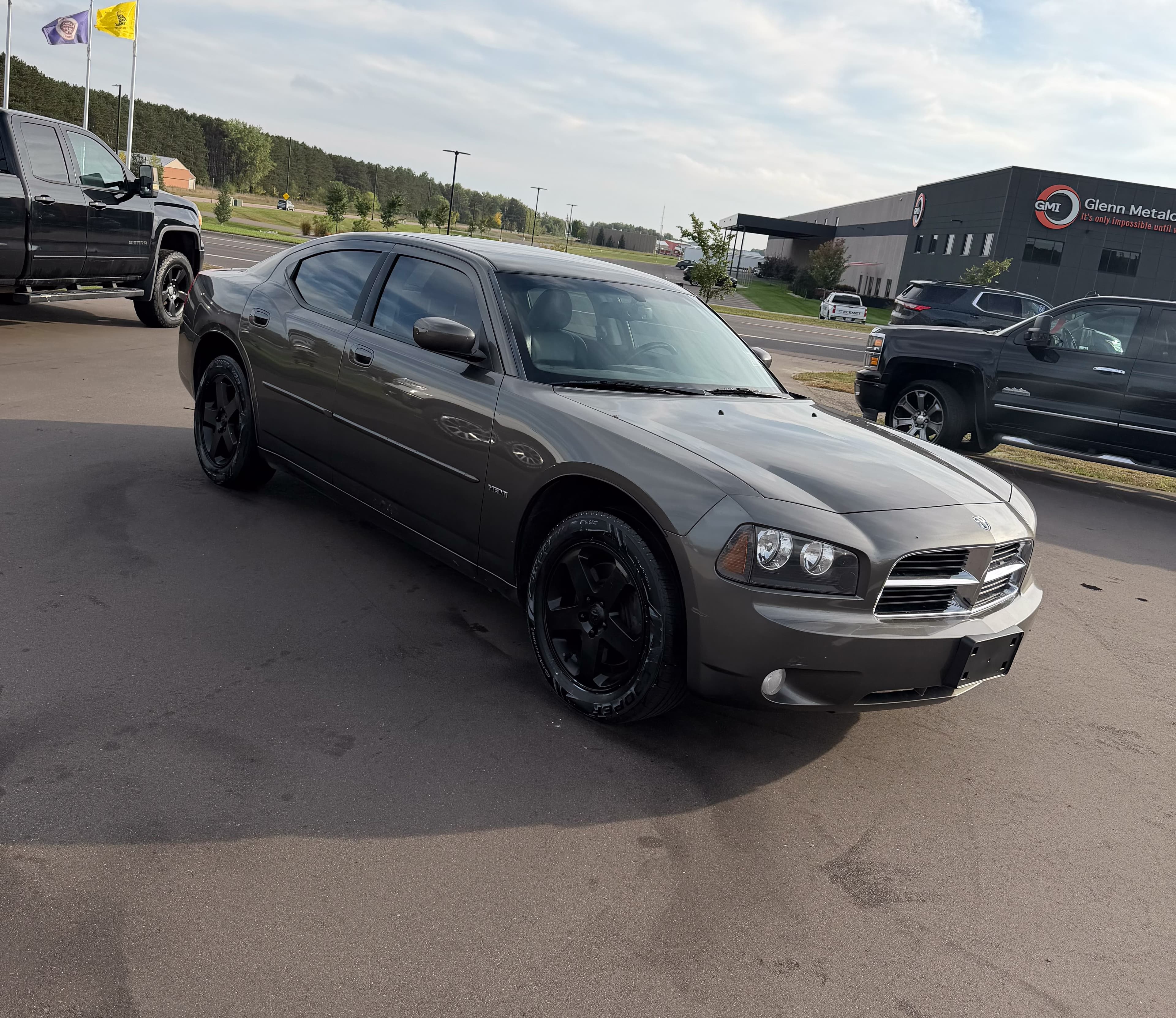 2010 Dodge Charger R/T — photo 4 of 17