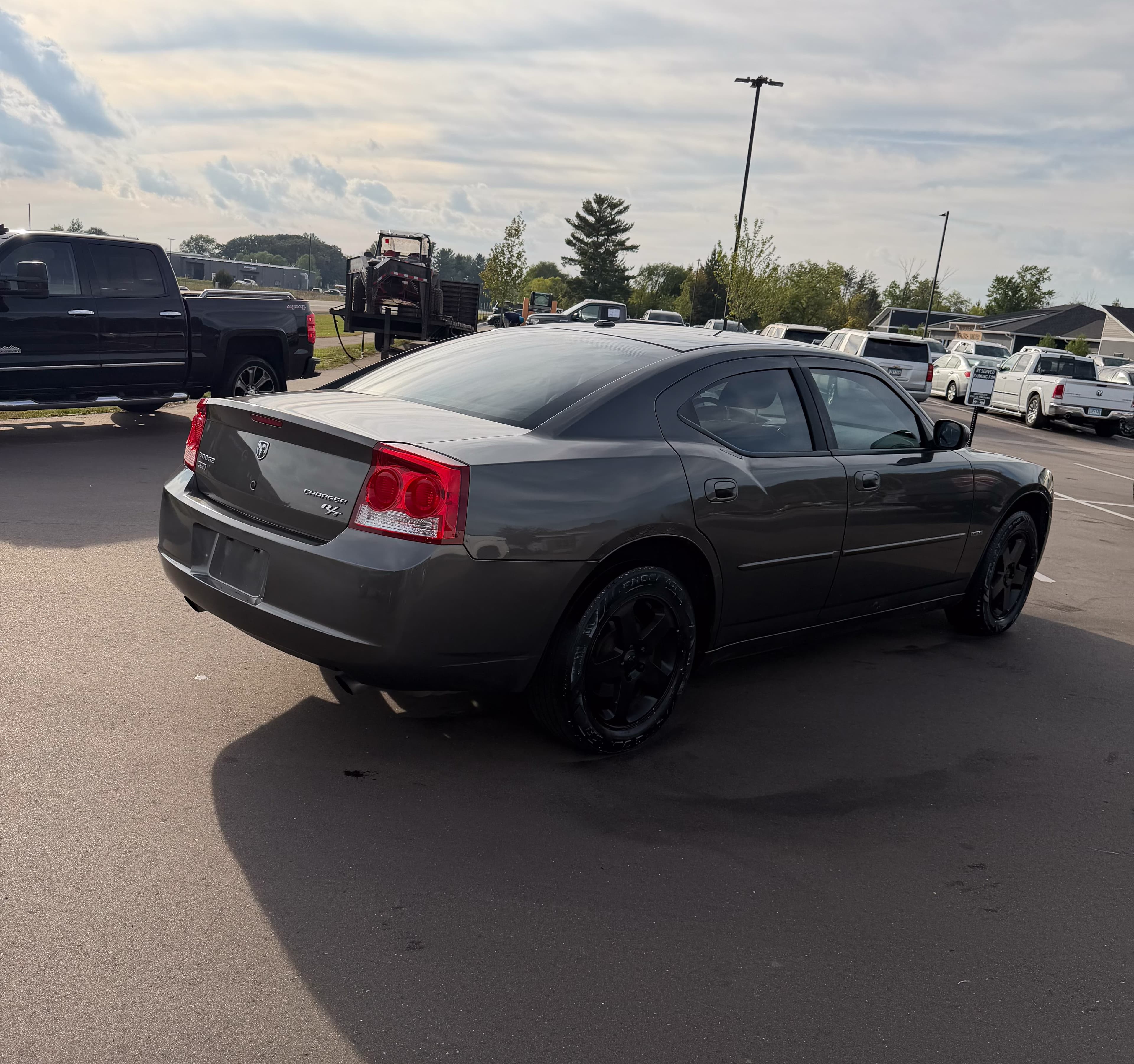 2010 Dodge Charger R/T — photo 5 of 17