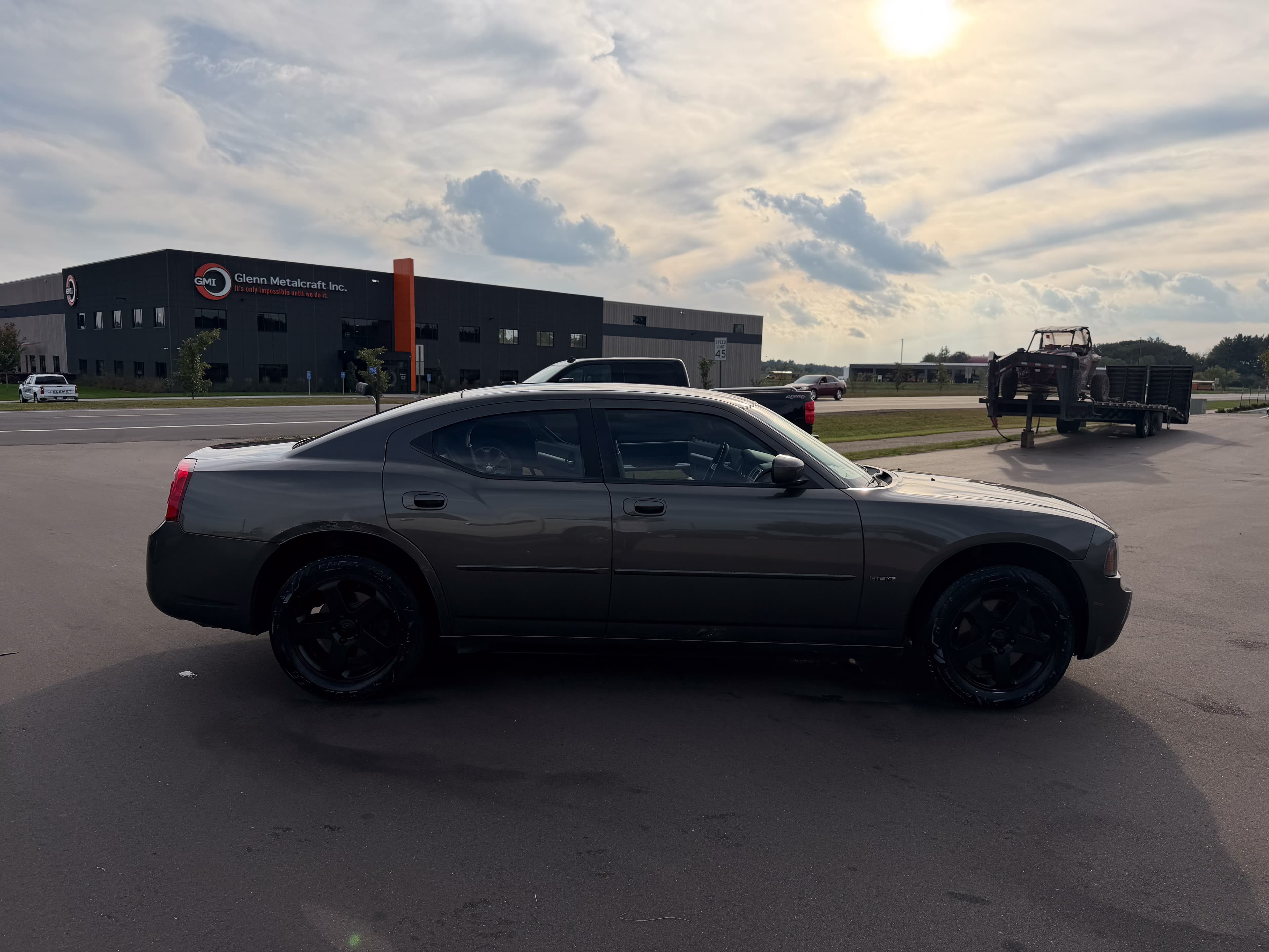 2010 Dodge Charger R/T — photo 10 of 17