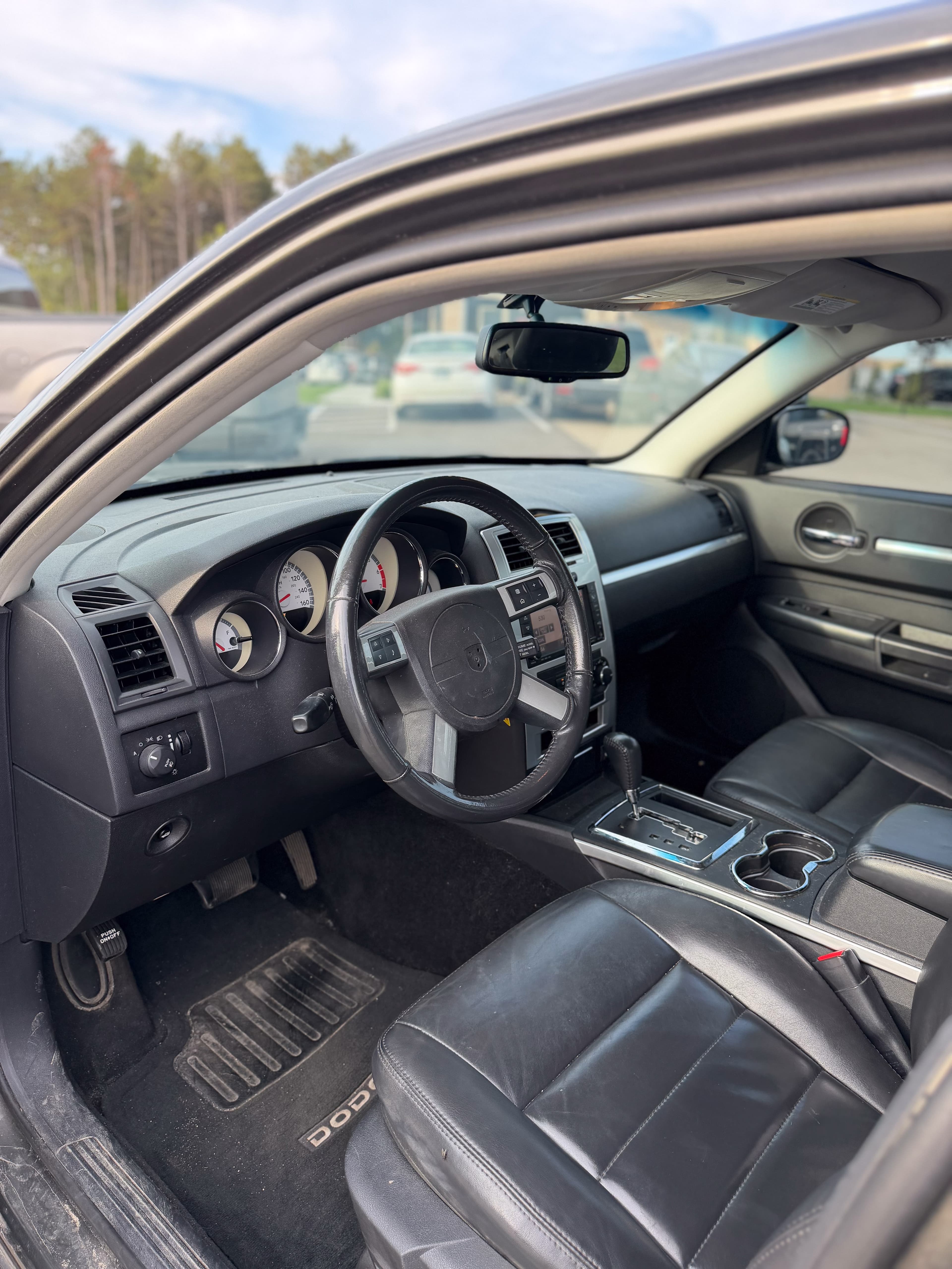 2010 Dodge Charger R/T — photo 17 of 17