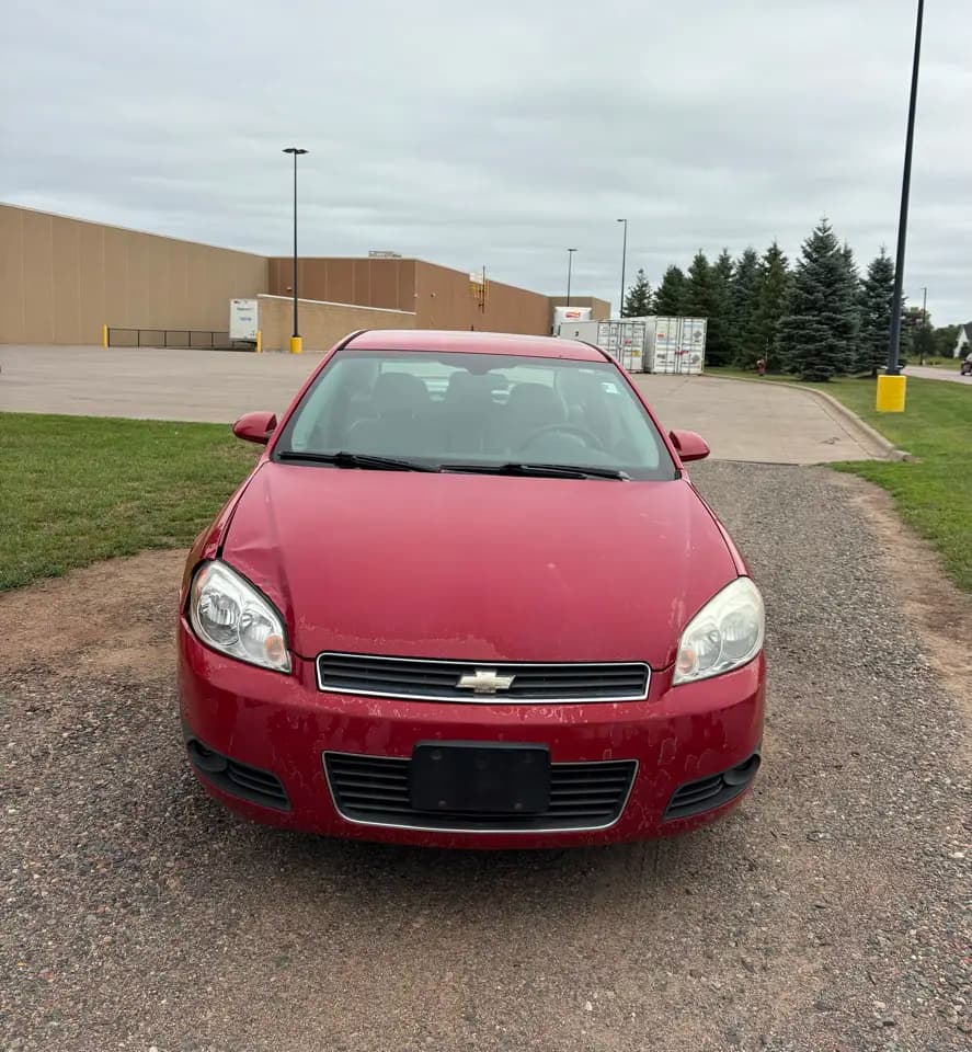 2008 Chevrolet Impala LTZ — photo 2 of 13