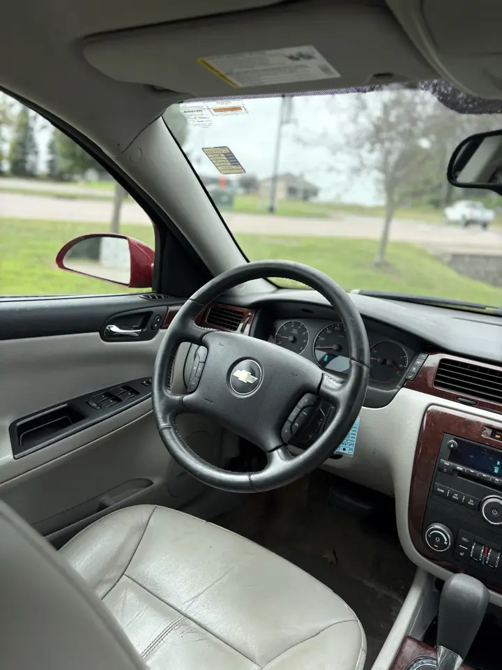 2008 Chevrolet Impala LTZ — photo 13 of 13
